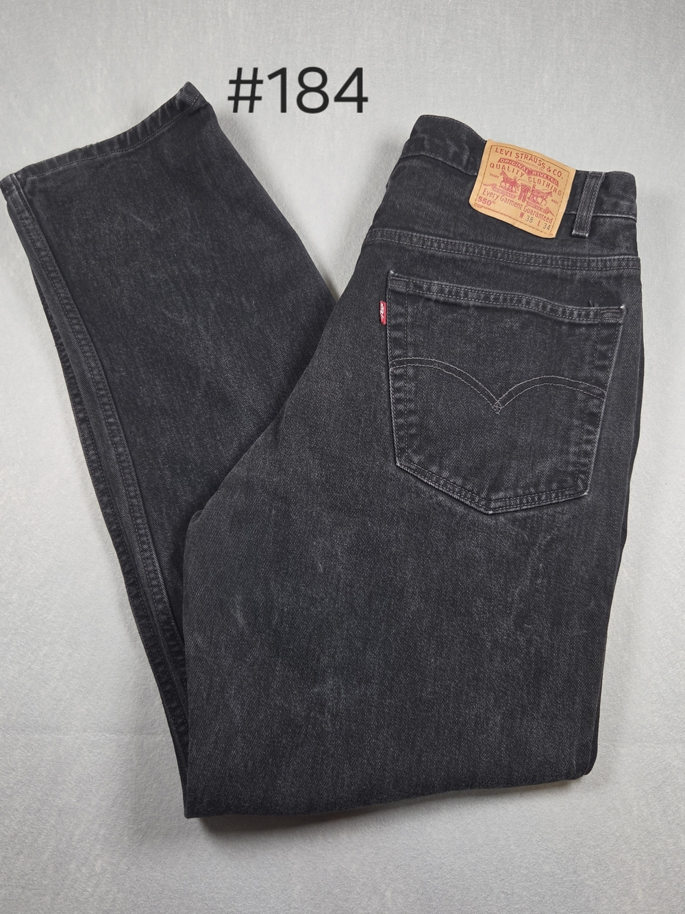 Vintage 2001 Levi’s 550 Relaxed Fit Black Jeans – W38 L34